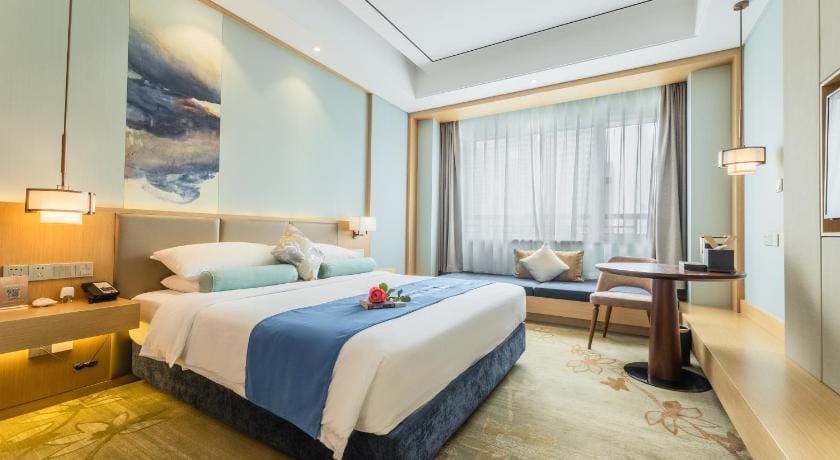 Century Runhua  Hotel 润华世纪酒店（济南西站国际会展中心店） Hotel in Shandong