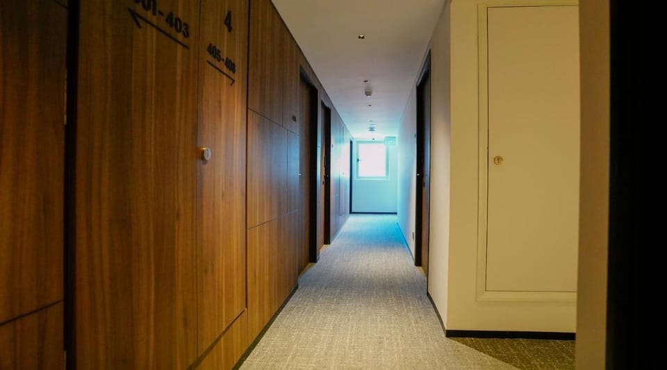ST Signature Bugis Middle, SHORT OVERNIGHT, 11 hours 8PM-7AM Hotel in Singapore