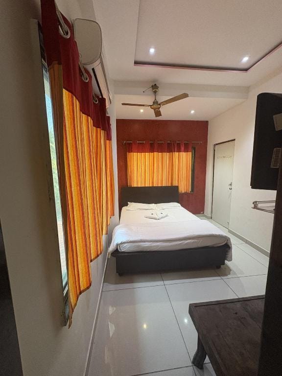 Suryansh Beach Resort Hotel in Maharashtra