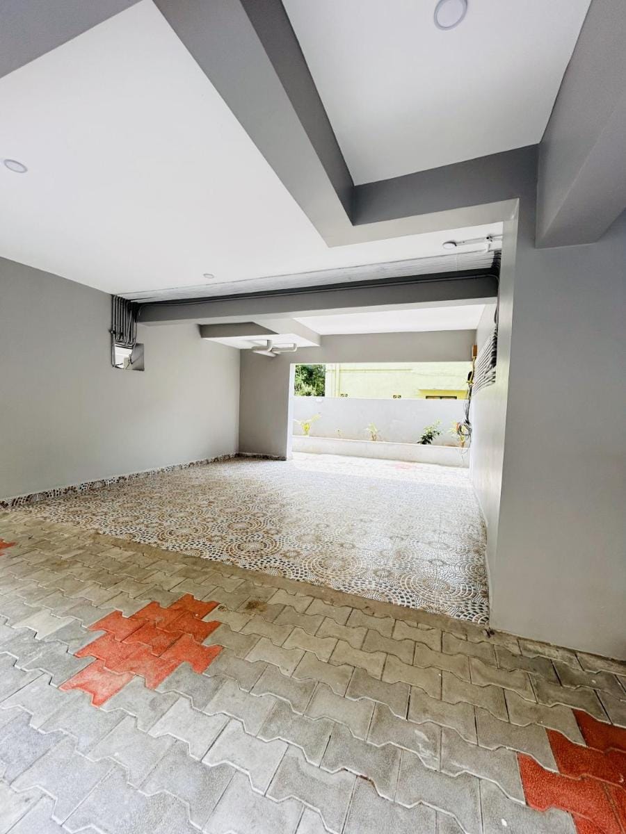 Vishaka Daily Rentals Apartment in Tamil Nadu