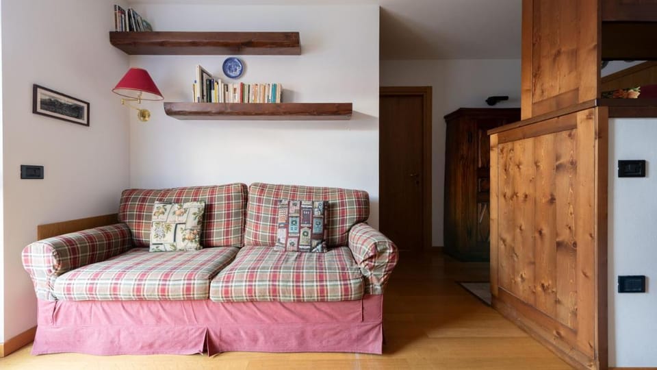 Italianway - Osteglio 15 Frodolfo Apartment in Canton of Grisons