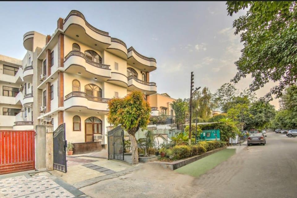 Hotel the Eden View Vacation rental in Noida