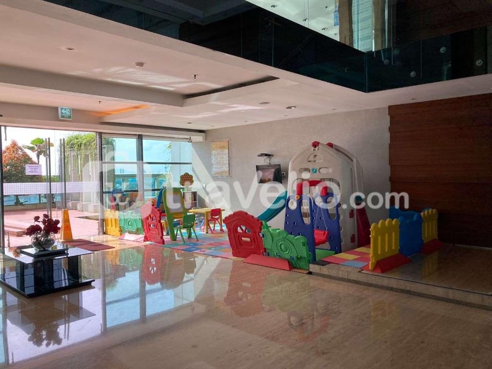 Homey 1BR Aryaduta Residence Surabaya By Travelio Apartment in Surabaya