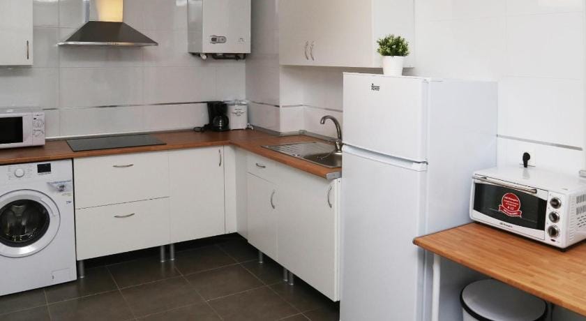 Apartamentos turísticos Puente Romano Portal 4 Bajo -A Apartment in Salamanca