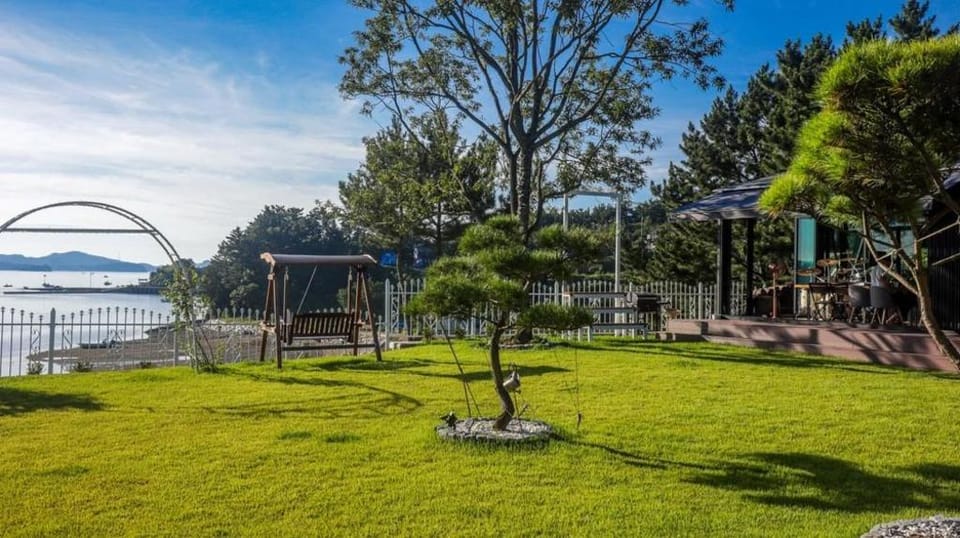 View Live Pension Bed and Breakfast in South Korea