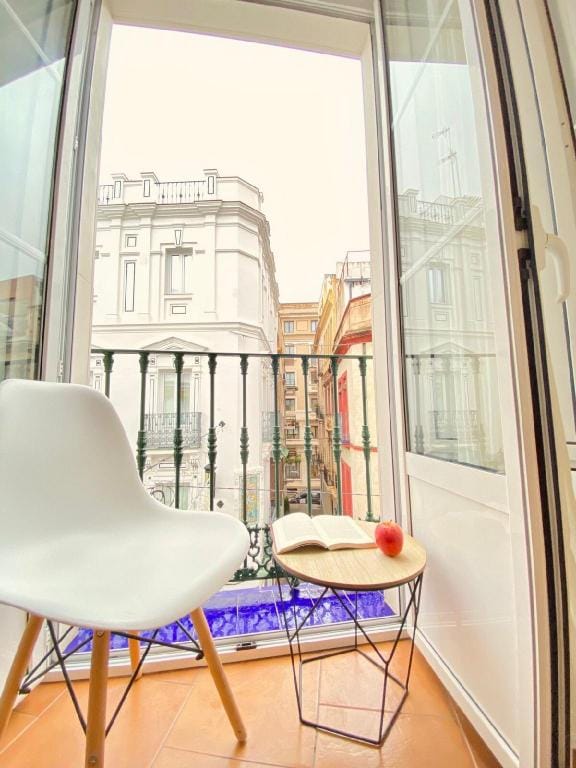 Comfortable studio old town+Parking optional Vacation rental in Seville