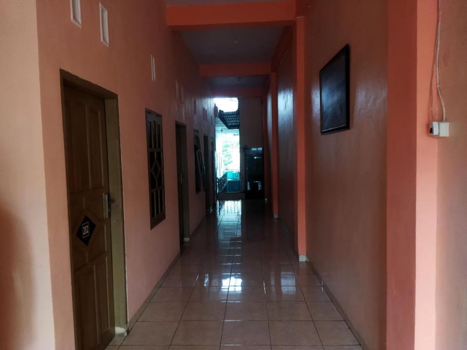 Hotel O Penginapan Permata Hijau Syariah Near Bukit Teletubbies Hotel in Indonesia