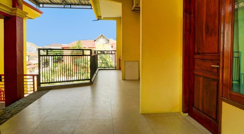 OYO Life 93300 Homestay Puri Anggrek Syariah - Wage Hotel in East Java