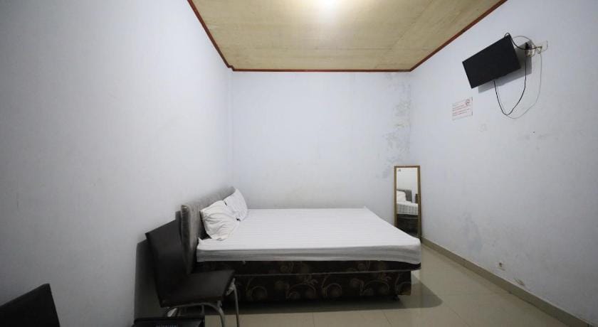 Hotel O Kos Citra Syariah Near Bukit Marezo Hotel in Indonesia