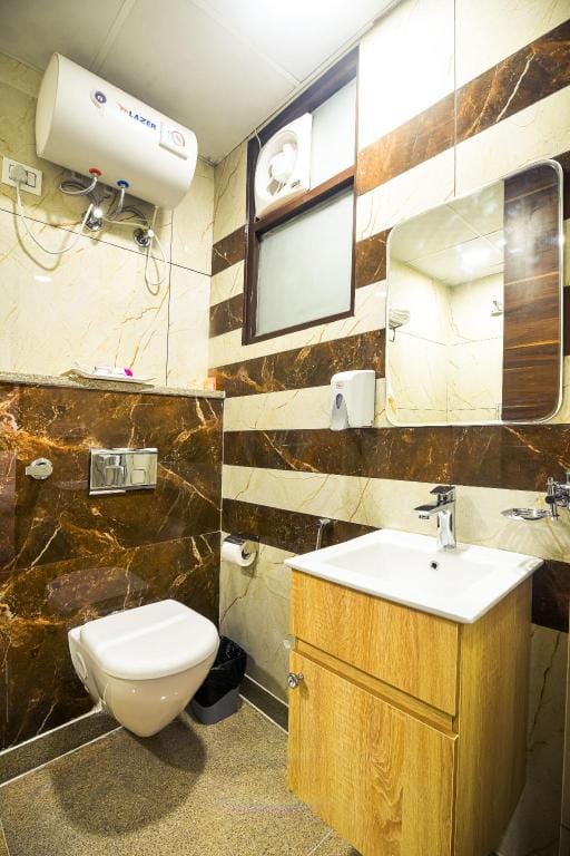 Studio serviced apartment with Gym & patio Apartment in Haryana