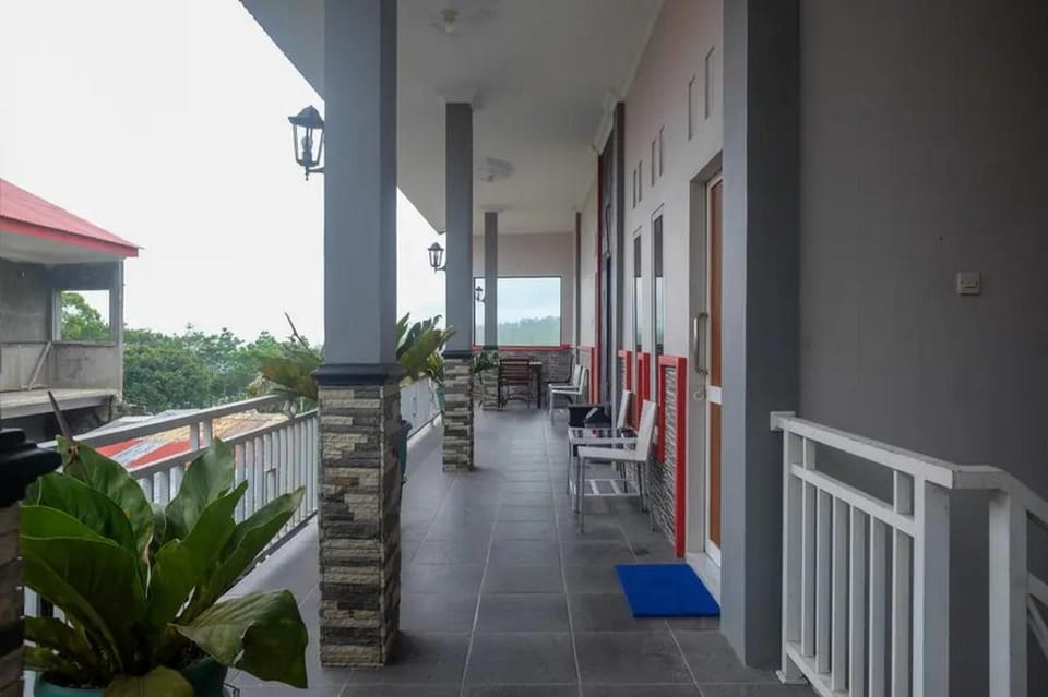 RedDoorz @ Jalan Dieng 3 Hotel in Indonesia