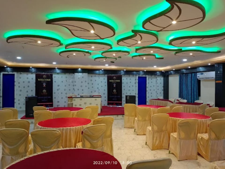 Goroomgo Aviani Digha Hotel in West Bengal