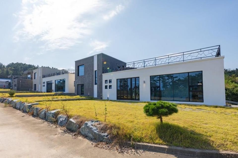 Uljin Day House Bed and Breakfast in South Korea