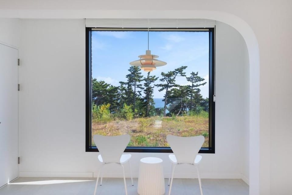 Uljin Day House Bed and Breakfast in South Korea