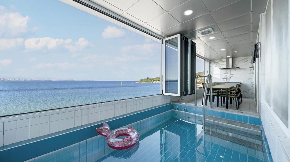 Pohang Etoile Poolvilla Bed and Breakfast in South Korea