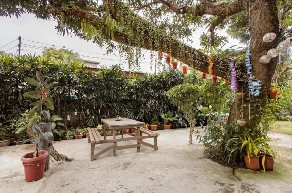 Location One Eighty Bed and Breakfast in La Union