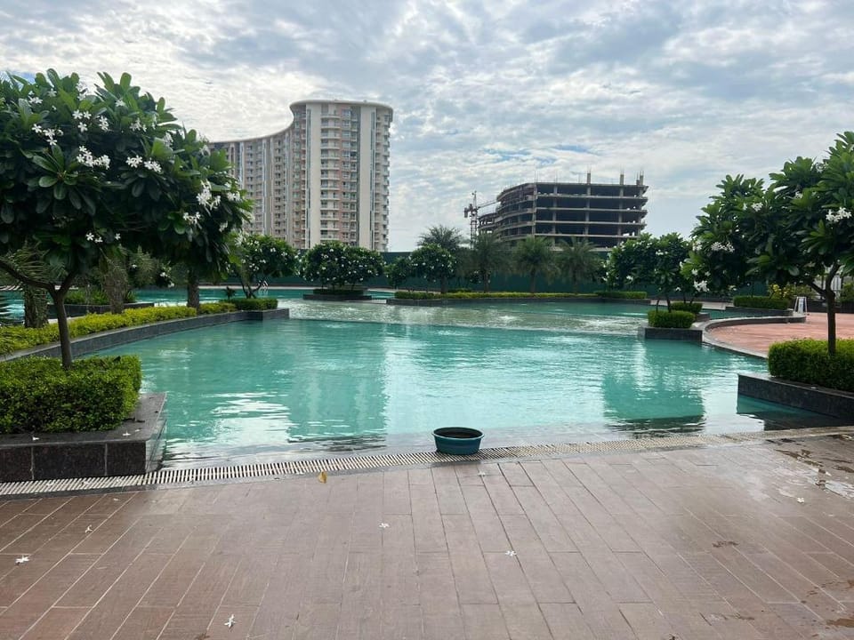 Jlpl Falcon view Apartment in Punjab, India