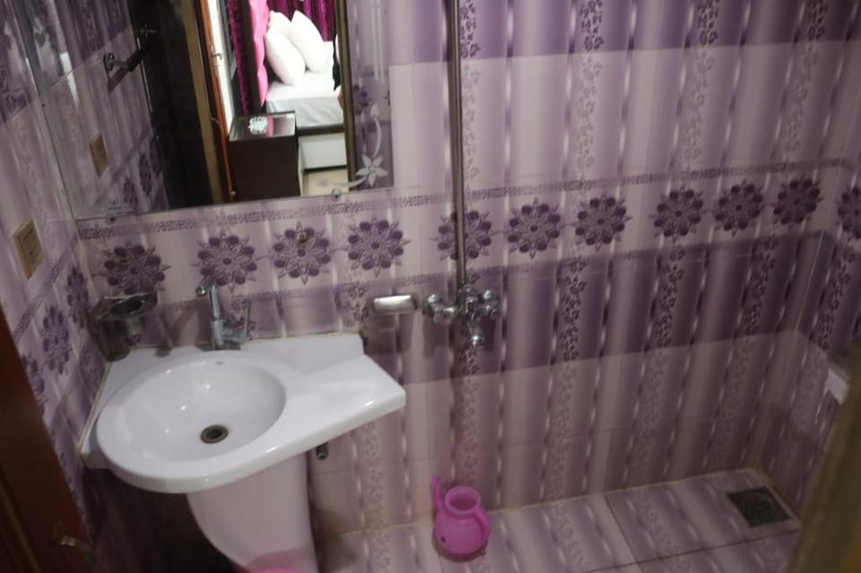 Galaxy Guest House Hotel in Islamabad