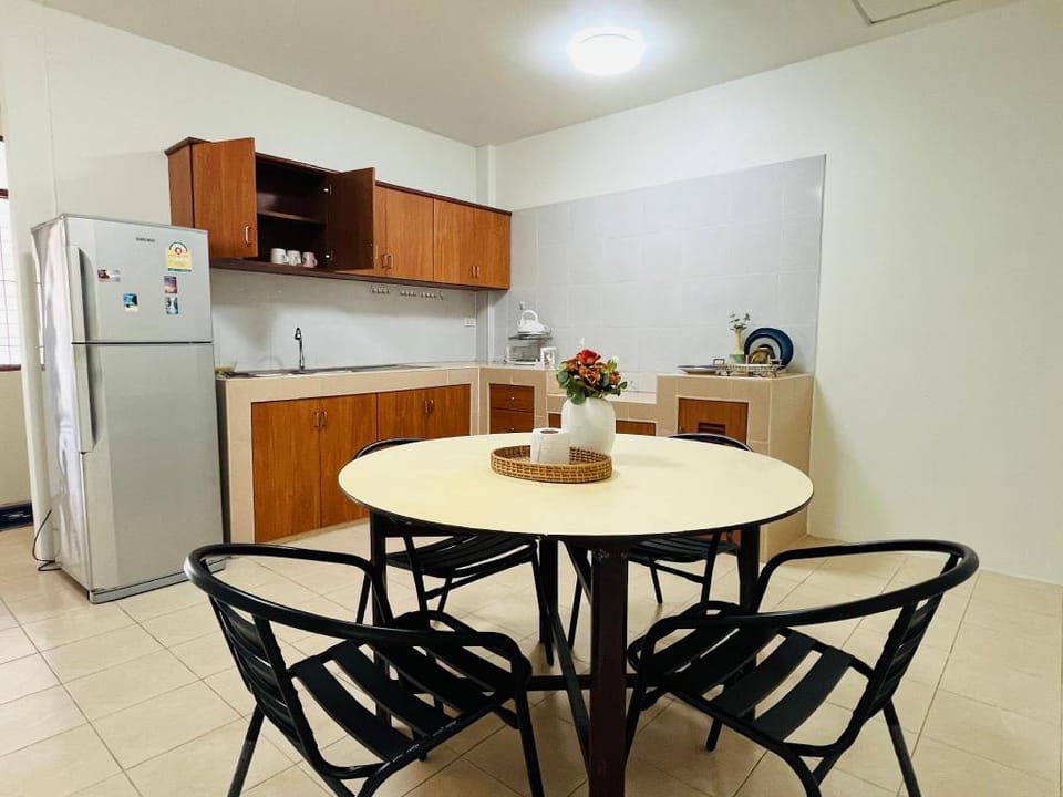 Genesis Urban Phuket, Entire home in The old town Vacation rental in Wichit