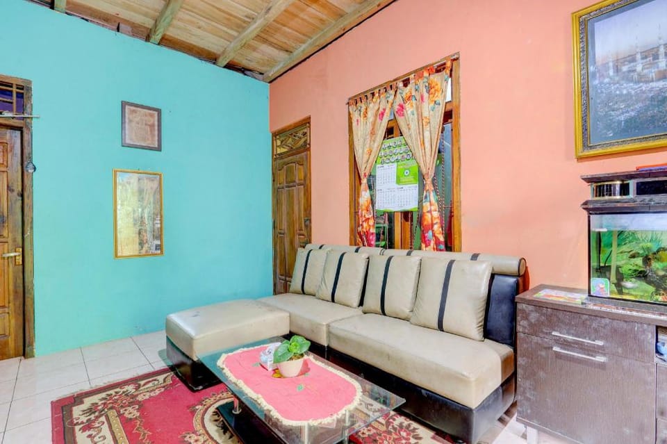 Hotel O Hadi Homestay Syariah Hotel in Special Region of Yogyakarta