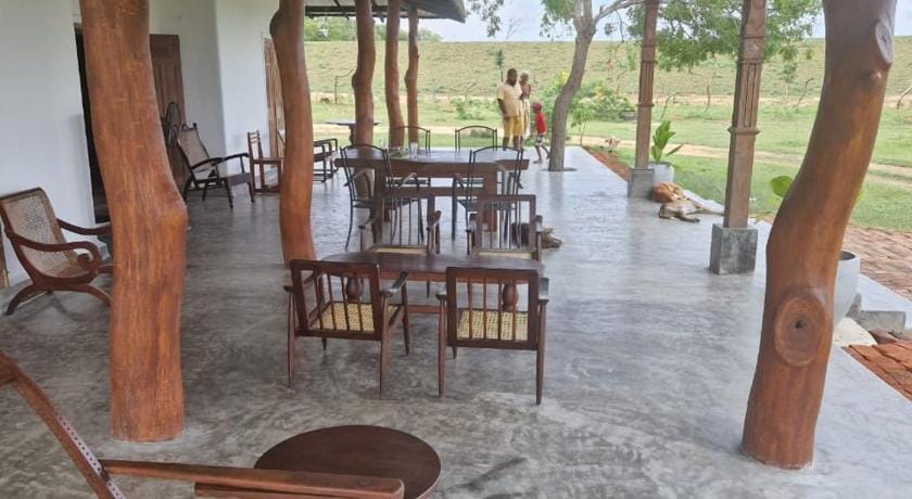 Alay Lake - Yala Hotel in Southern Province