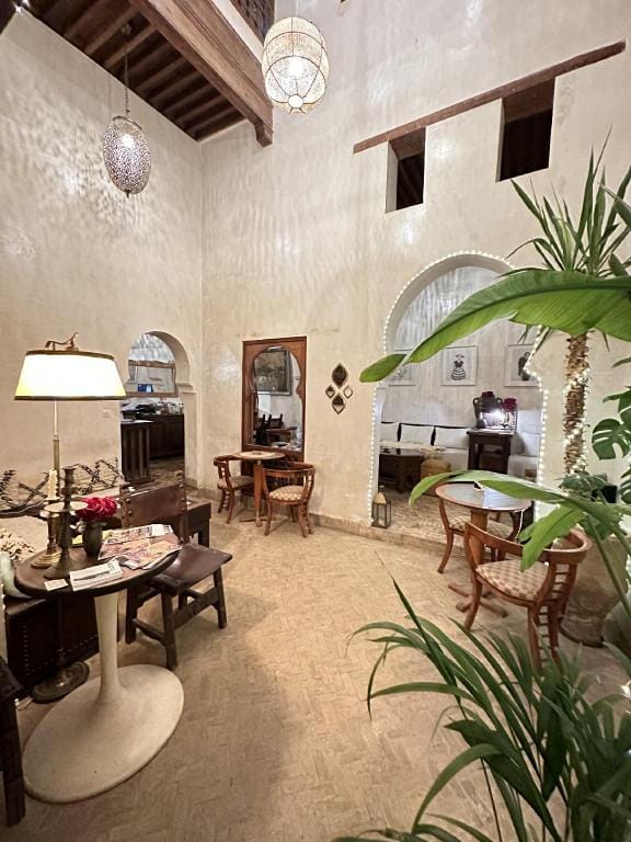 Riad Dar Rafti - Restaurant & Rooms with en-suite Riad in Fes