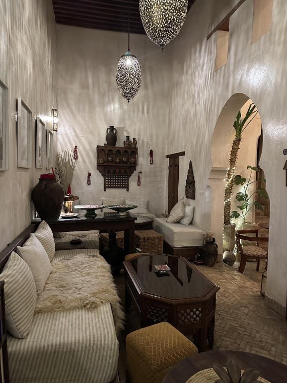 Riad Dar Rafti - Restaurant & Rooms with en-suite Riad in Fes