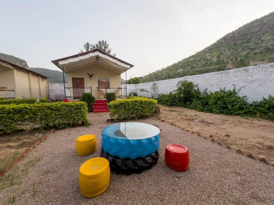Vanbagh Sariska Resort Hotel in Rajasthan