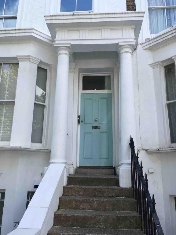Newly Refurbished 2-bedroom Flat in Notting Hill Apartment in City of Westminster