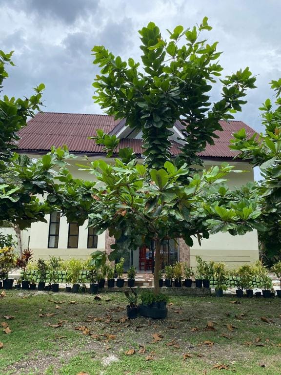 Private Comfortable Guest House Vacation rental in Central Visayas
