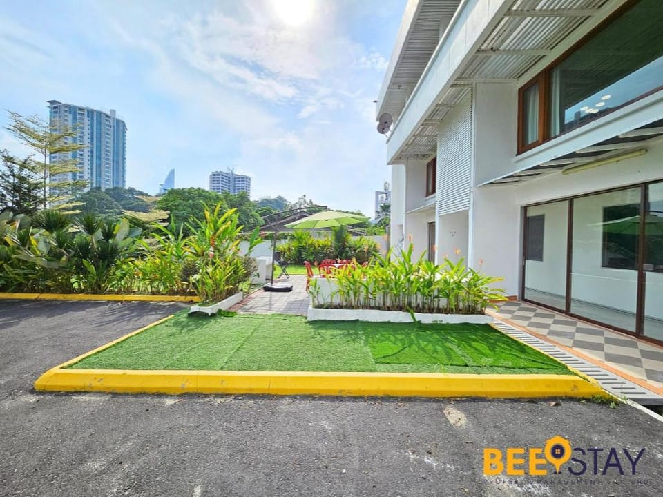 Bangsar 3 Storey Luxury Landed with BBQ/Pool Table Vacation rental in Federal Territory of Kuala Lumpur