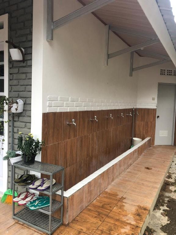 D'Lily Guest House Syariah Vacation rental in West Java