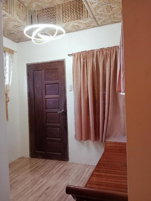 L. De Vera Guests Homestay (Magsaysay,Cuyo) Vacation rental in Puerto Princesa