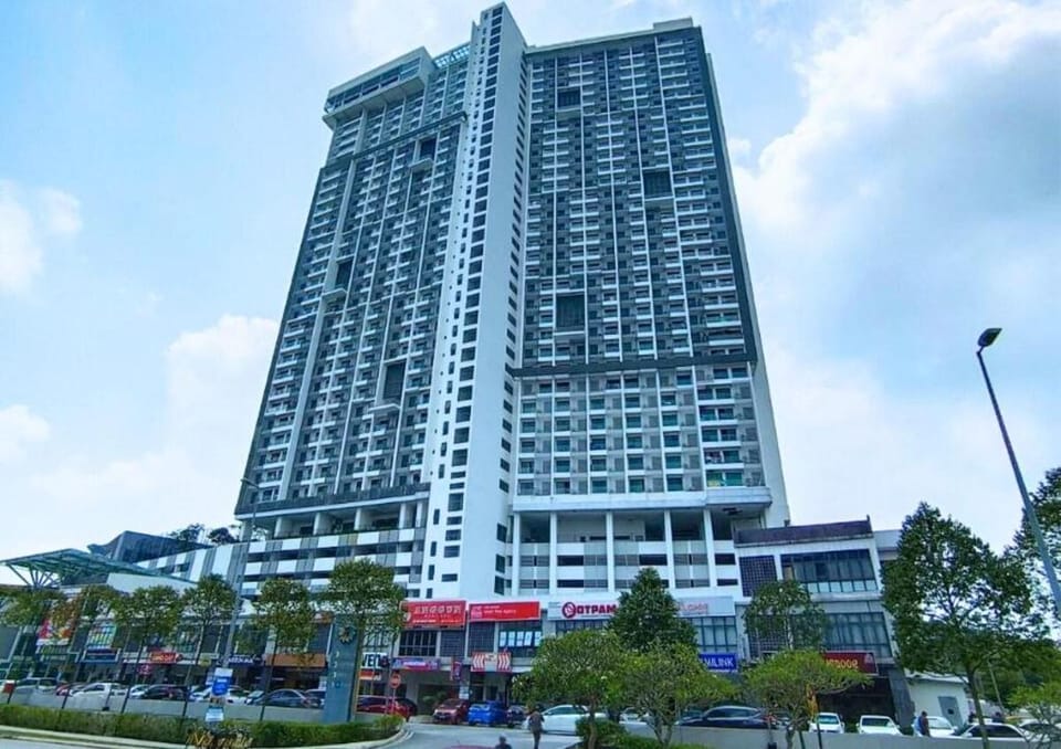 Cozy Cybersquare Ensuite with Pool View #CS1 Vacation rental in Selangor, Malaysia