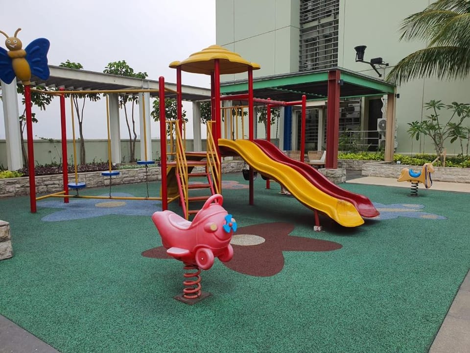 Central Park Clean Cozy Relax Access to Mall Apartment in Jakarta