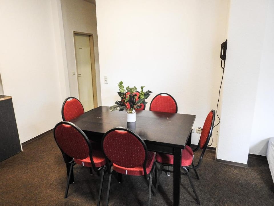 Kapitän Dallmannstr.14 Terrasse  Apartment in Bremen