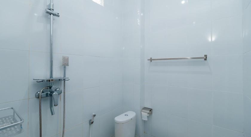 RedDoorz @ Homestay Lotus 2 Pangkal Pinang Hotel in Indonesia