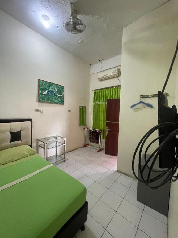 Hotel O Ananda Homestay Syariah Hotel in West Sumatra, Indonesia