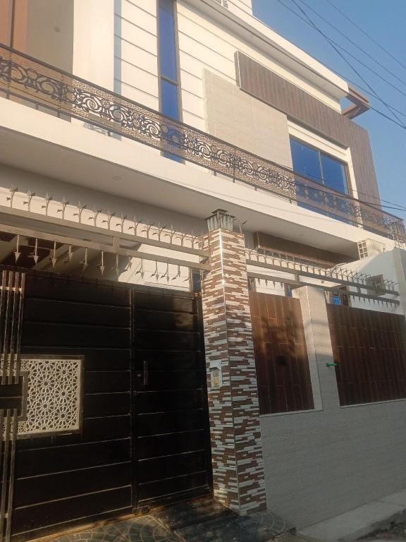 The Gujrat Guest House Hotel in Punjab