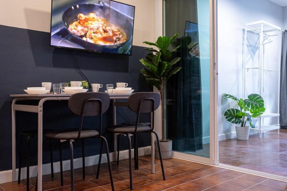 A4 Cosy Twin large beds - Silom Apartment in Bangkok