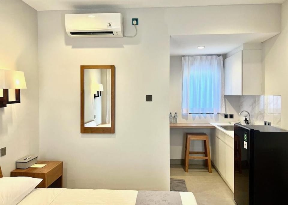Charlie Guest House Bed and Breakfast in Kuta Selatan