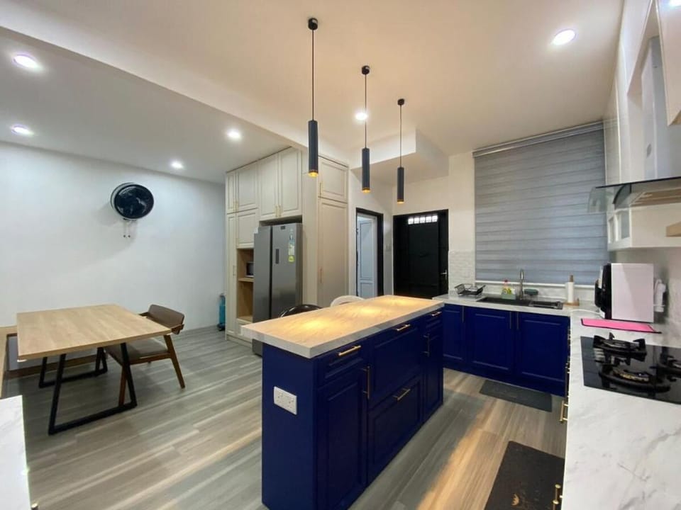 Modern Cozy House 4Room10pax @Near Sunway Carnival Vacation rental in Penang