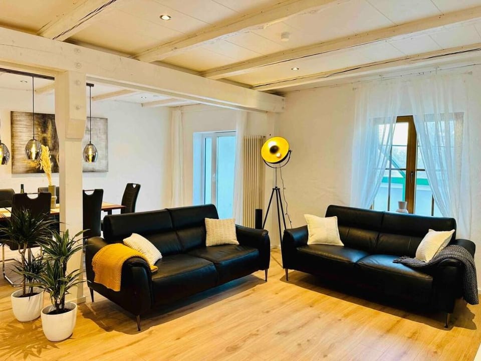 Bodensee-Suite |StayUnix| Seenähe-Wintergarten Apartment in Canton of Zurich
