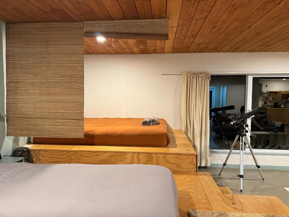 Sunrise Mountain View Cabin Retreat Lodge in Canterbury