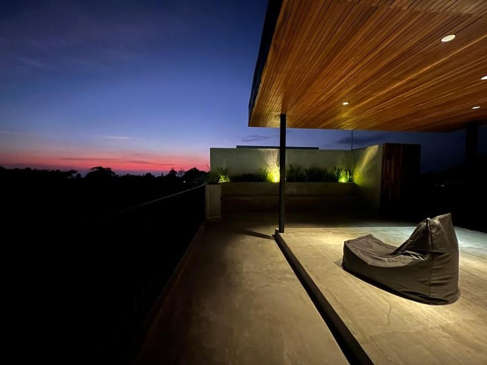 NEW Berawa Ombak Villa II - Ocean View Villa in North Kuta