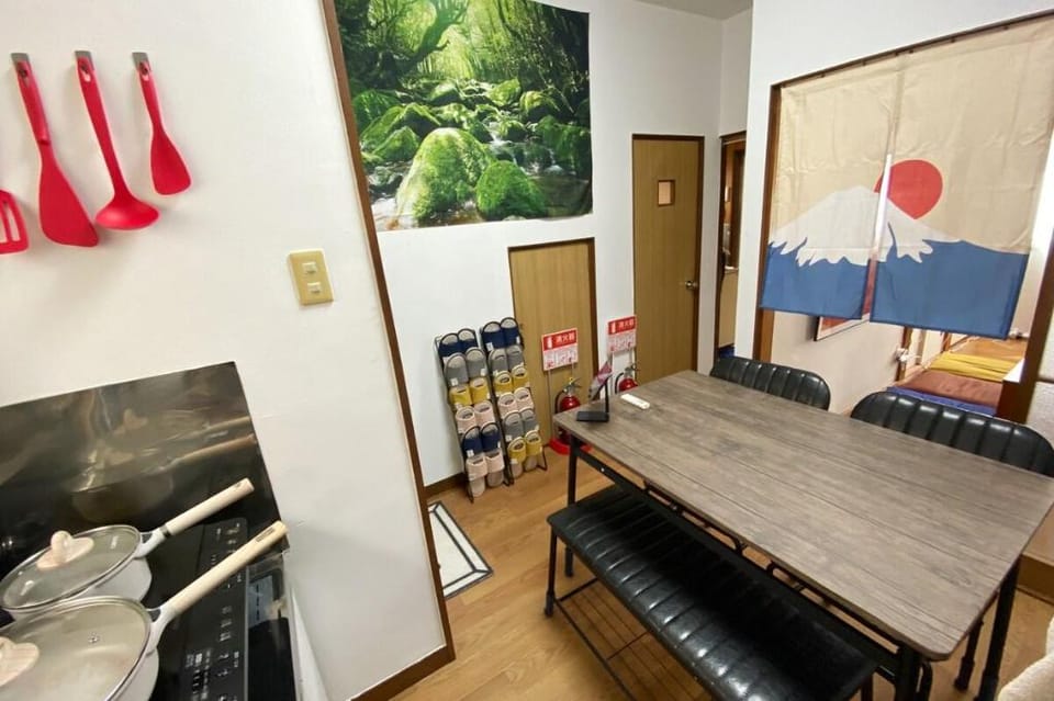 Good aces to Shibuya/2mins walk sta/Max12ppl/1flor Vacation rental in Yokohama
