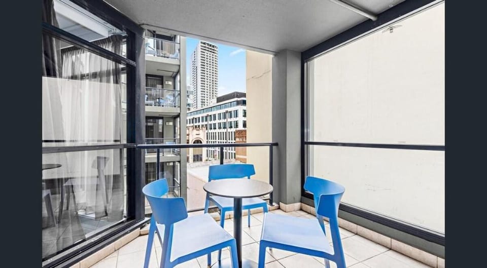 KozyGuru | Haymarket | Modern 1 Apt Best Location Vacation rental in Surry Hills