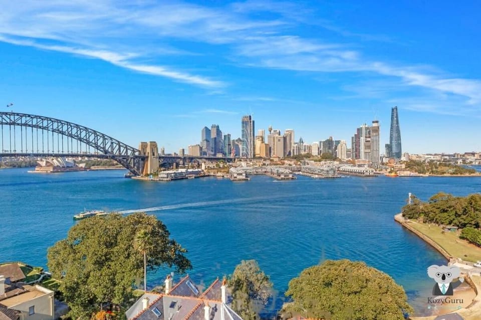 KozyGuru | McMahons Point | Amazing Water View Vacation rental in Sydney