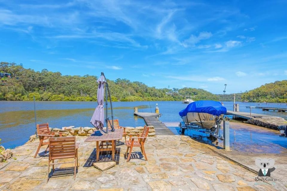 Water Front | Prefect Holiday House with Kayak Vacation rental in Sydney