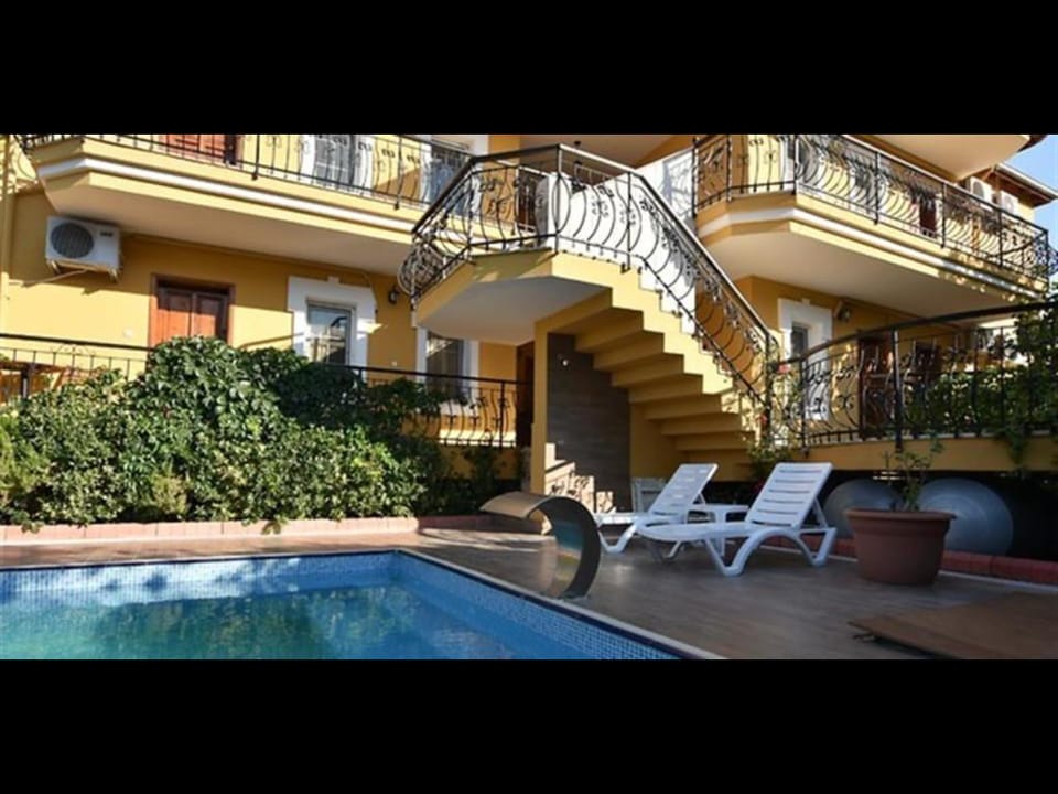 Uzun Apart Otel Hotel in İzmir Province